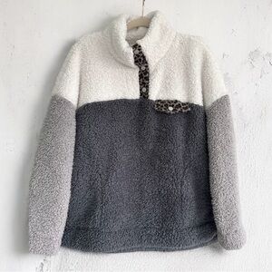 Women’s Cozy Sherpa Fleece Pullover Colorblock Gray Ivory Leopard Size M
